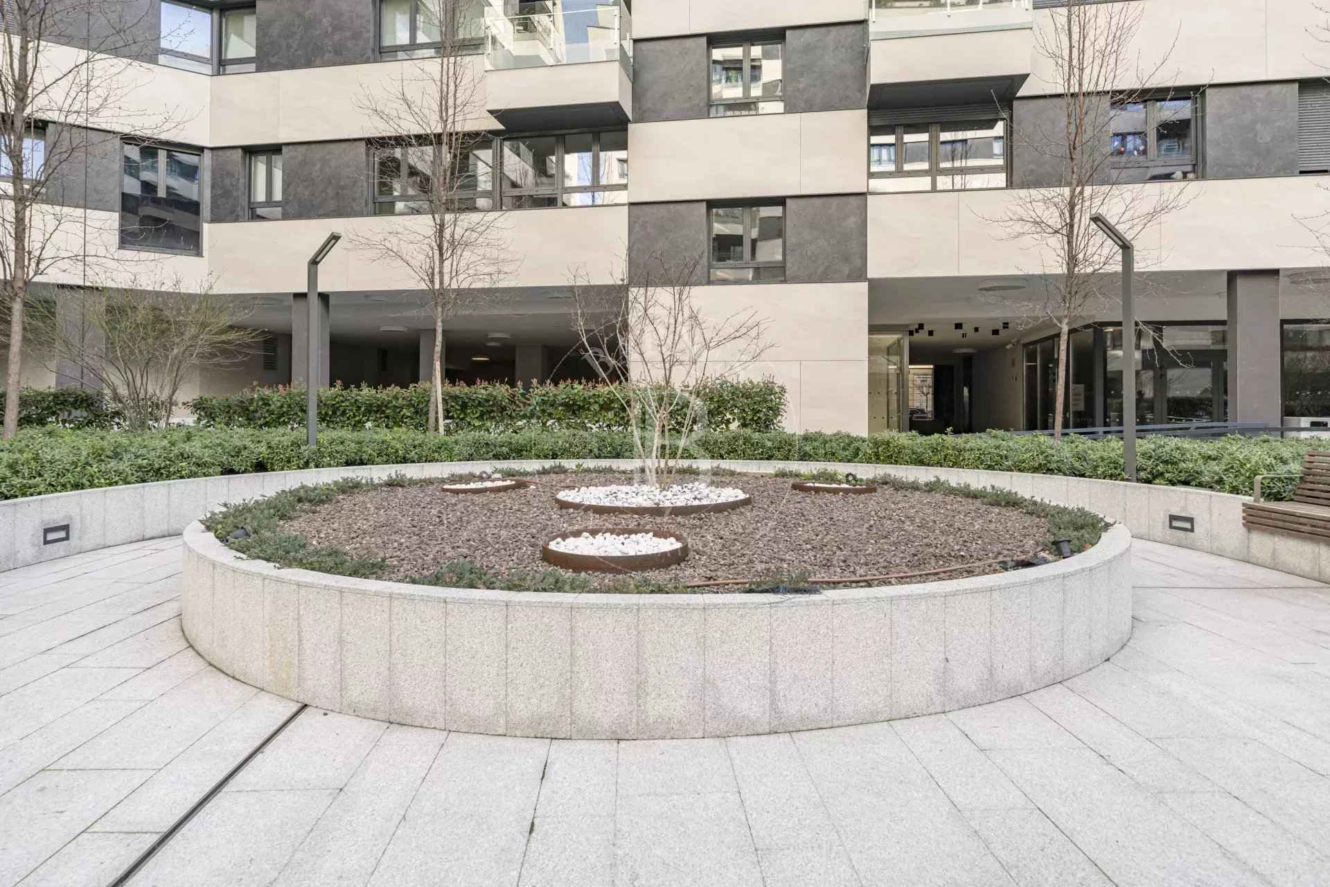 8cd7e98515f2293888c7d630c2f17147 d049ee803f 1920 original - Translation missing: en.helpers.application.image_tag.default_alt