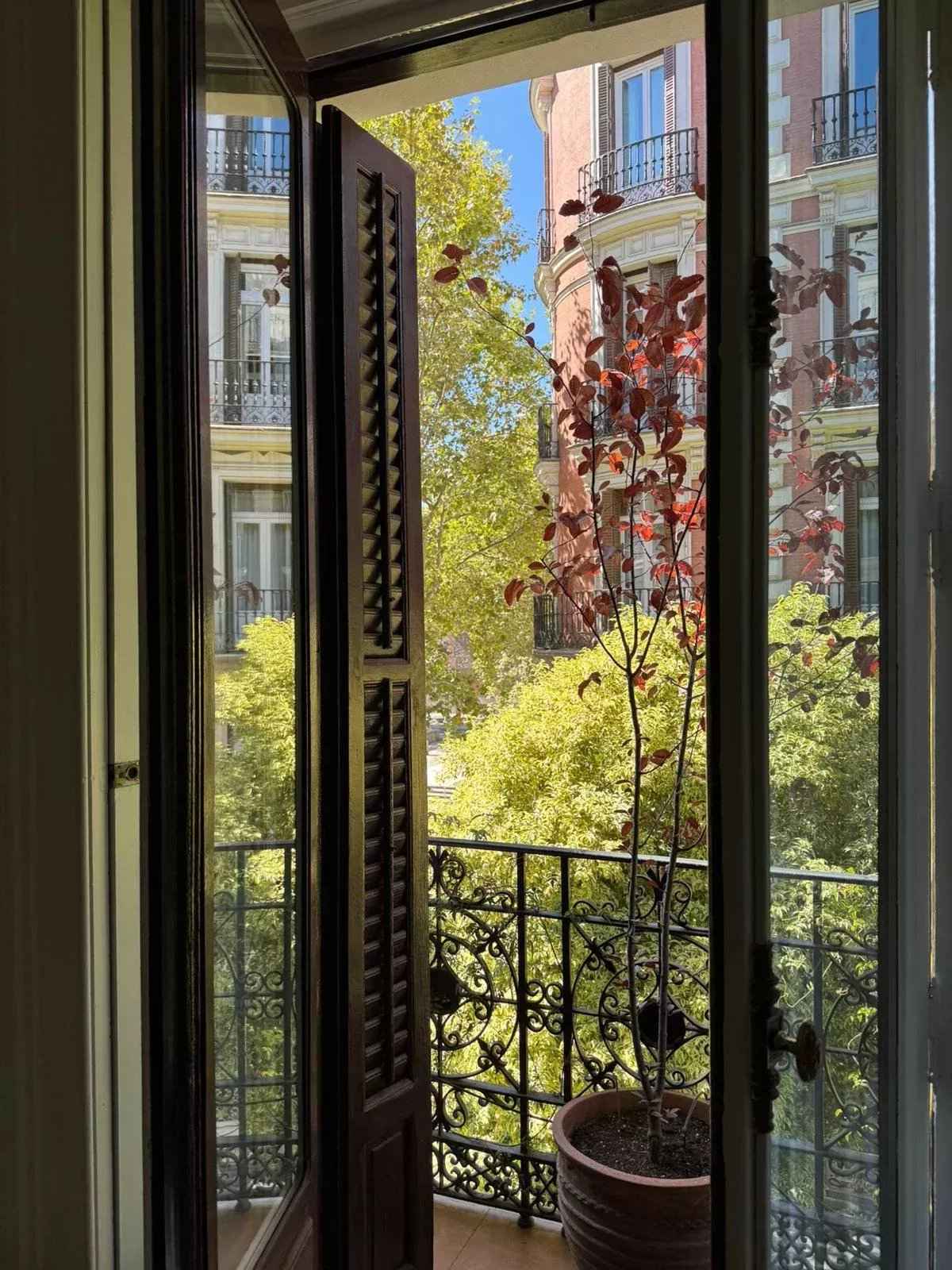 687c7f89b0fd4b0de49e4e7ba5c11fe7 98fe950e99 1600 original - Attribut alt par défaut.