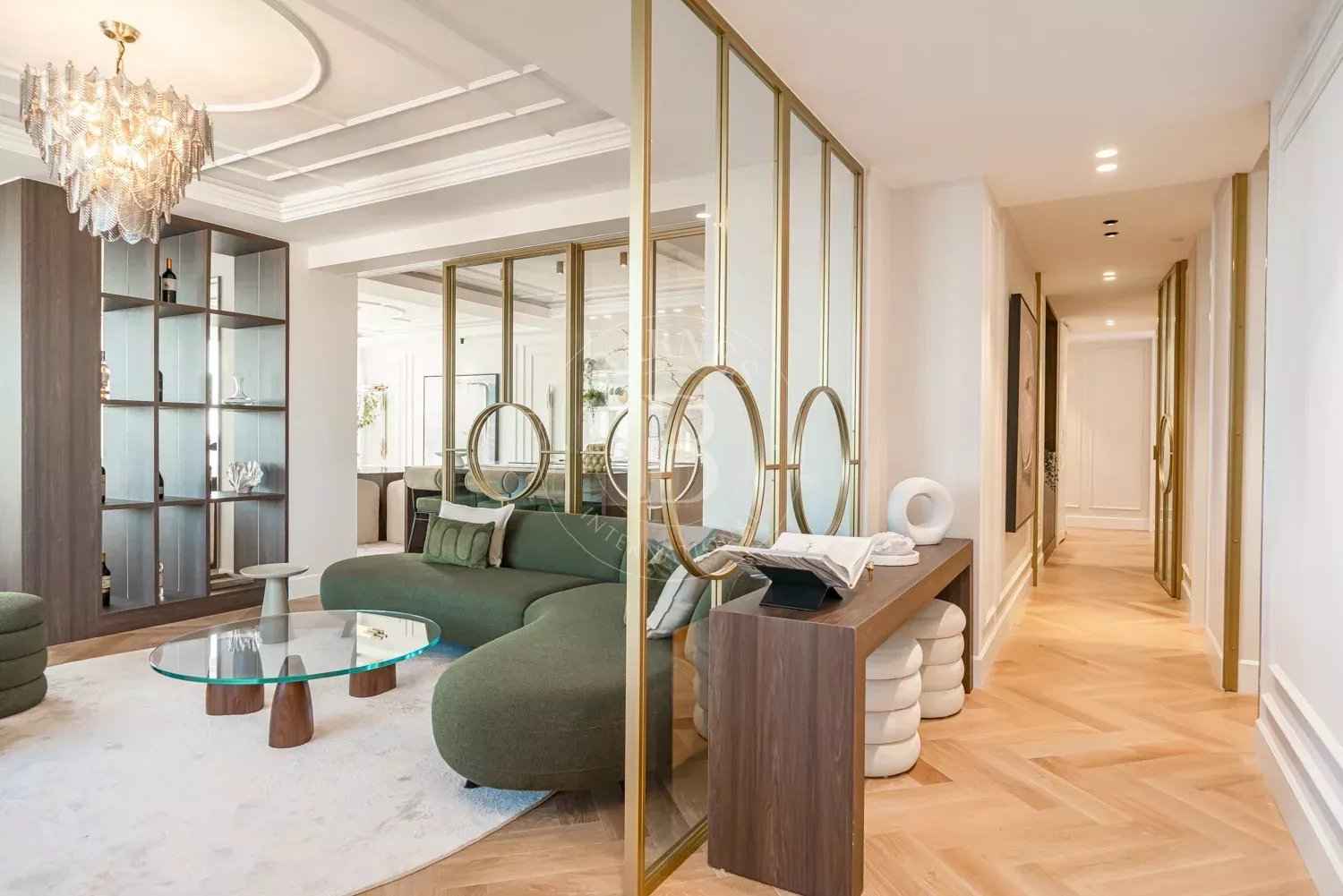 8c996fcfcbe73c8de2bbe9d5dba28732 efd3086f90 1500 original - Attribut alt par défaut.