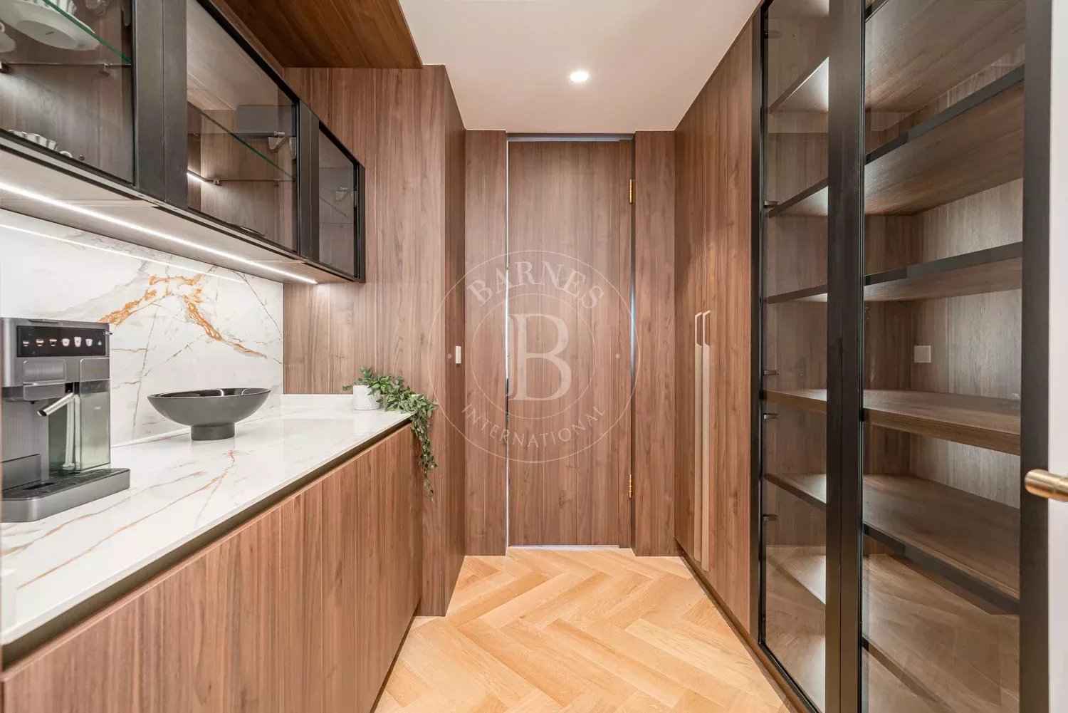 4b054b856303d060741d503a75aa7b8e 9c326f5183 1500 original - Attribut alt par défaut.