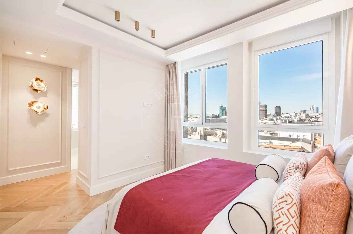 09047d4e689604f2cd1a1e253cc26f78 65fee4add5 1500 original - Attribut alt par défaut.