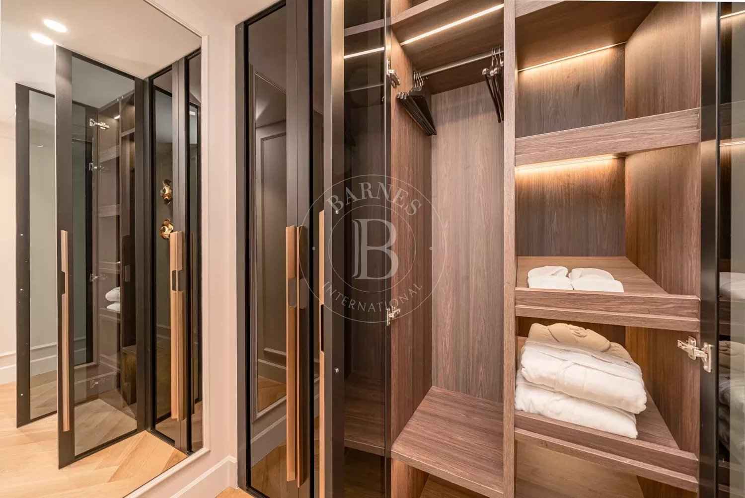 A74aa88a525f27700e511c98b0cd0bfa 3ccf08250c 1500 original - Attribut alt par défaut.