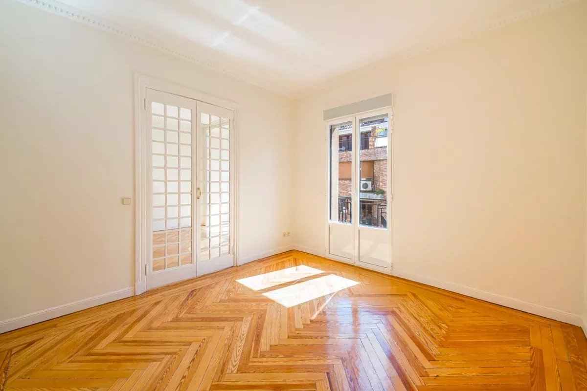 6164b8832c07dcf24ee9ccfb704e1d58 61737b0d56 1200 original - Attribut alt par défaut.