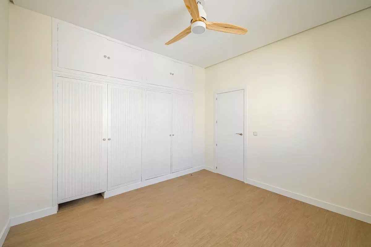 4597e6a51ba07f91b1995fc5bc63be38 1f570790f4 1200 original - Attribut alt par défaut.