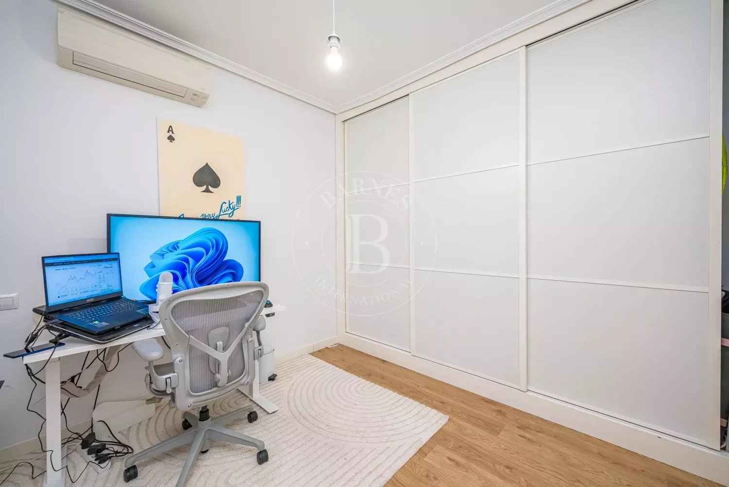 33dcb01e6432dffeeaf6ee8d195df059 9b7f258993 1500 original - Attribut alt par défaut.