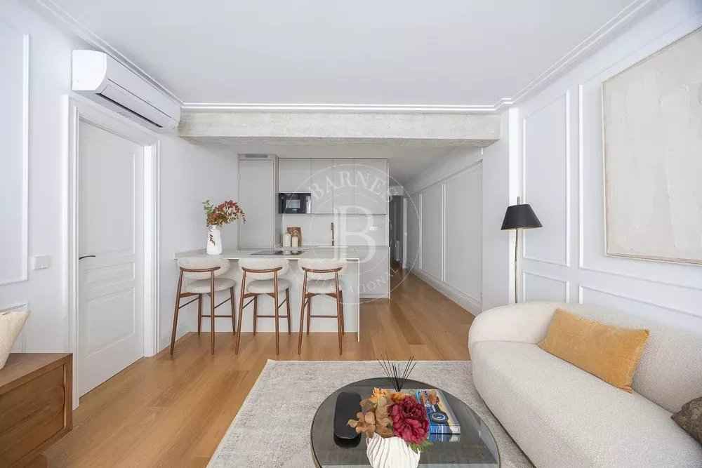 040e33e72059114821303bc9a1b809c5 46cf5e3824 1000 original - Attribut alt par défaut.