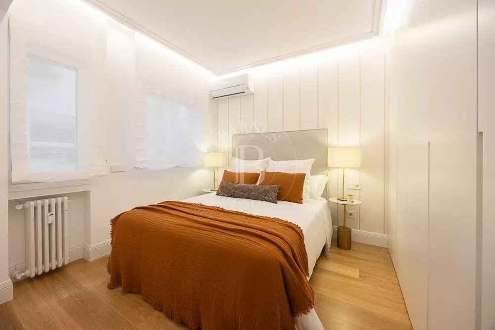 4c48ad25f02a9e574760cee633f219c4 4398359876 1000 original - Attribut alt par défaut.