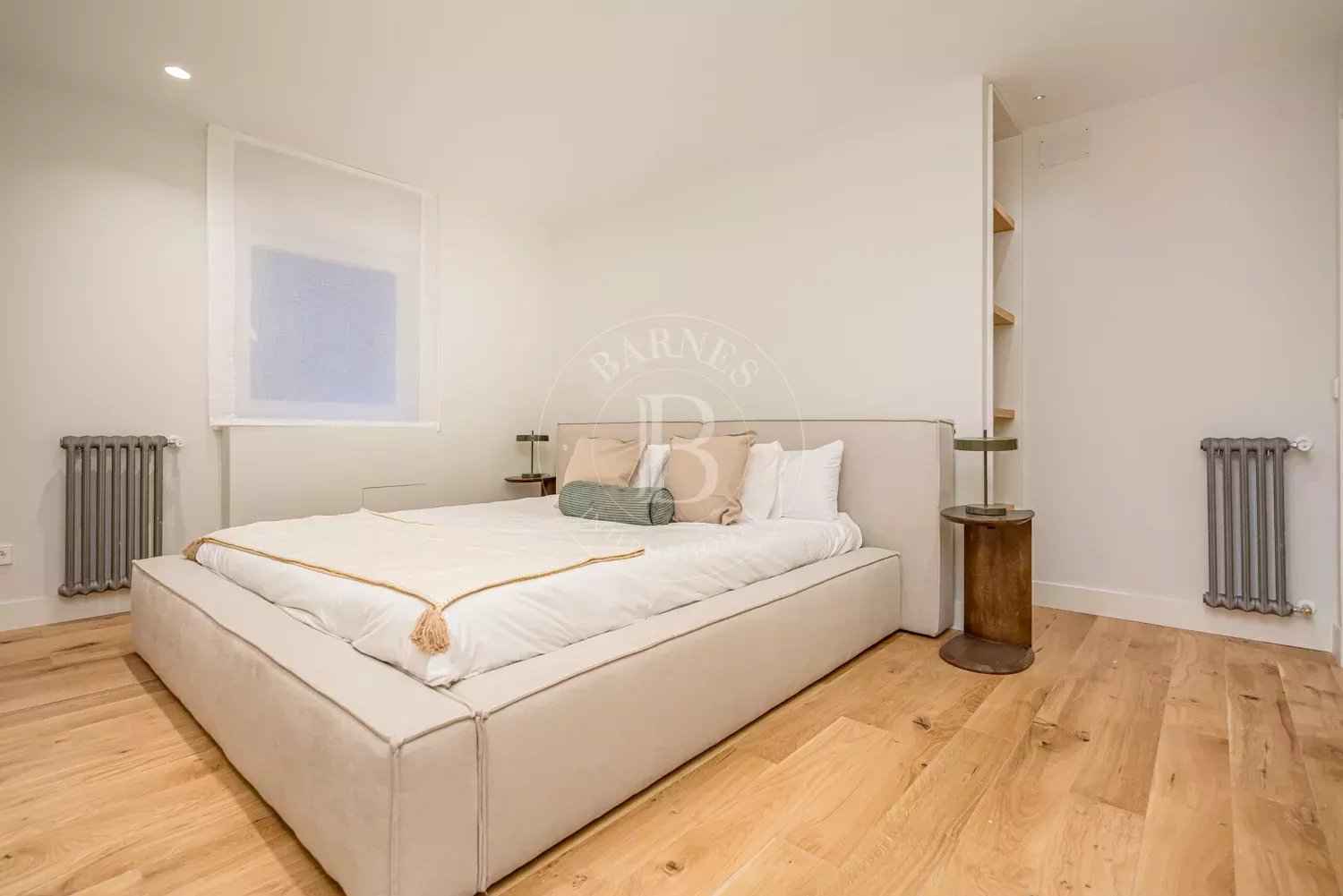 9779774913eeeb18248d0ebaf56fb43e e4d43b1f64 1500 original - Translation missing: en.helpers.application.image_tag.default_alt