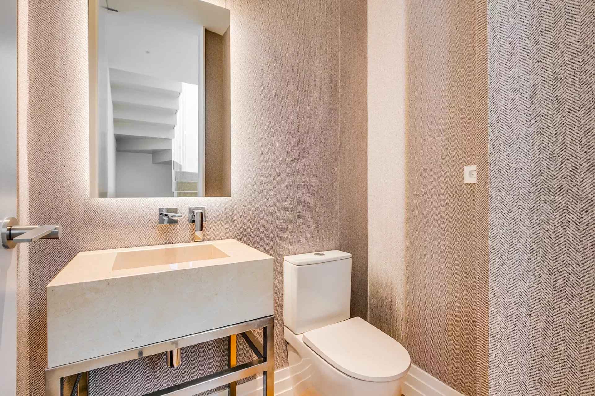 Ff663146acfbe717f1ca1e23feaebcde 9549fb45d7 1920 original - Attribut alt par défaut.