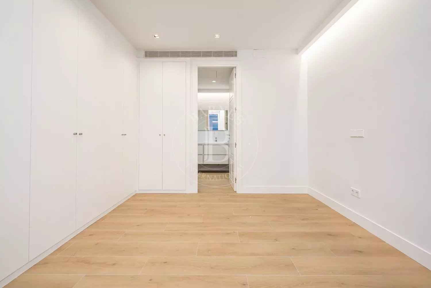 A7addf2f33f0a74adfd4ae9f017d31ea 4ed7f5899c 1500 original - Translation missing: en.helpers.application.image_tag.default_alt