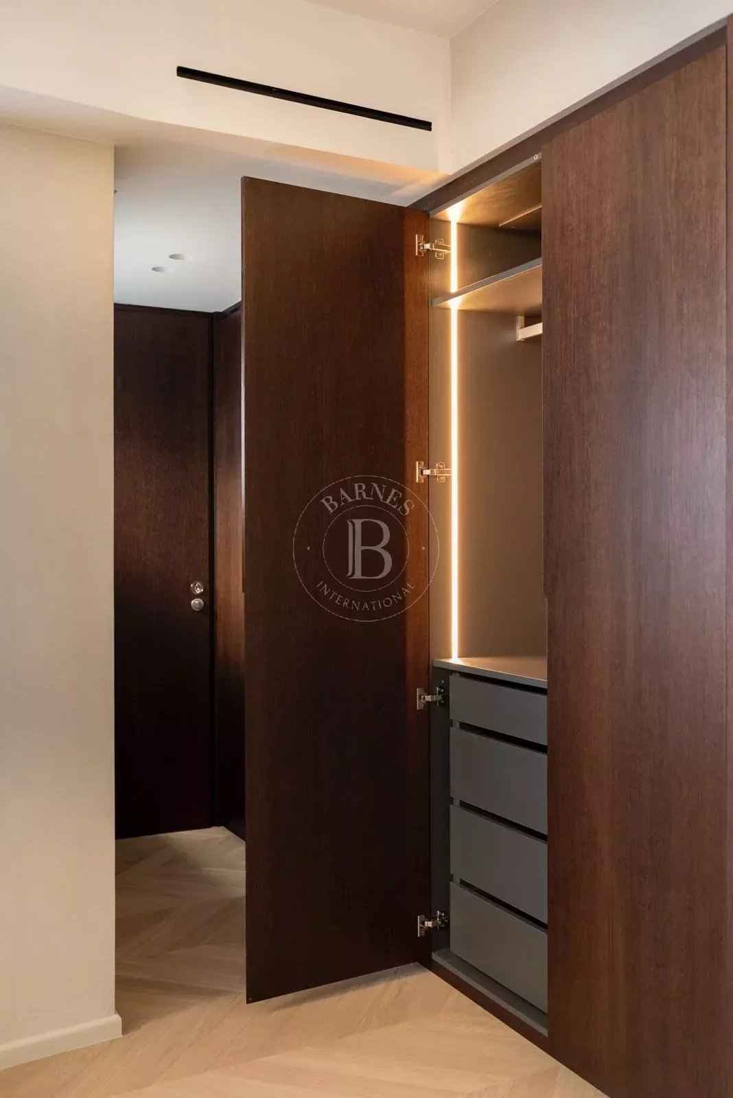 5854f598908a93d1bd254038aa569370 c27ffec923 1600 original - Attribut alt par défaut.