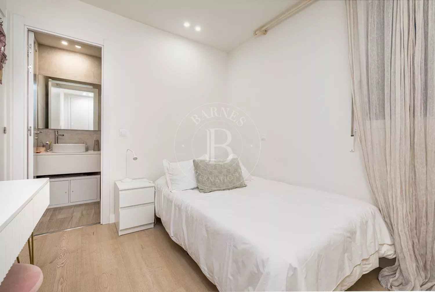 5c2817f7d416a942377580d1455d8be6 dd41f1f211 1500 original - Attribut alt par défaut.