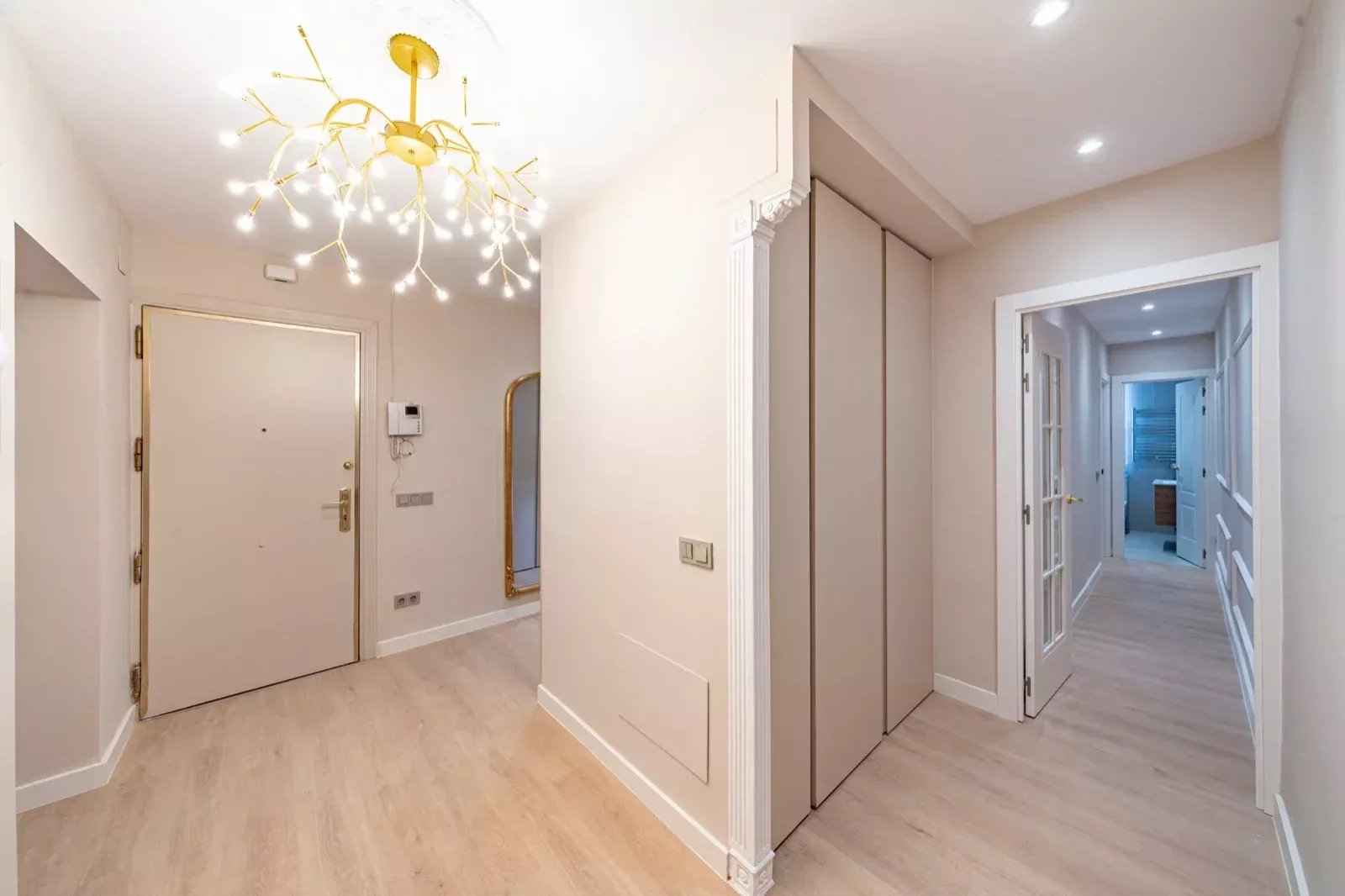 8ac16547bc7cdf391ea63427eca83742 4228550f65 1600 original - Attribut alt par défaut.