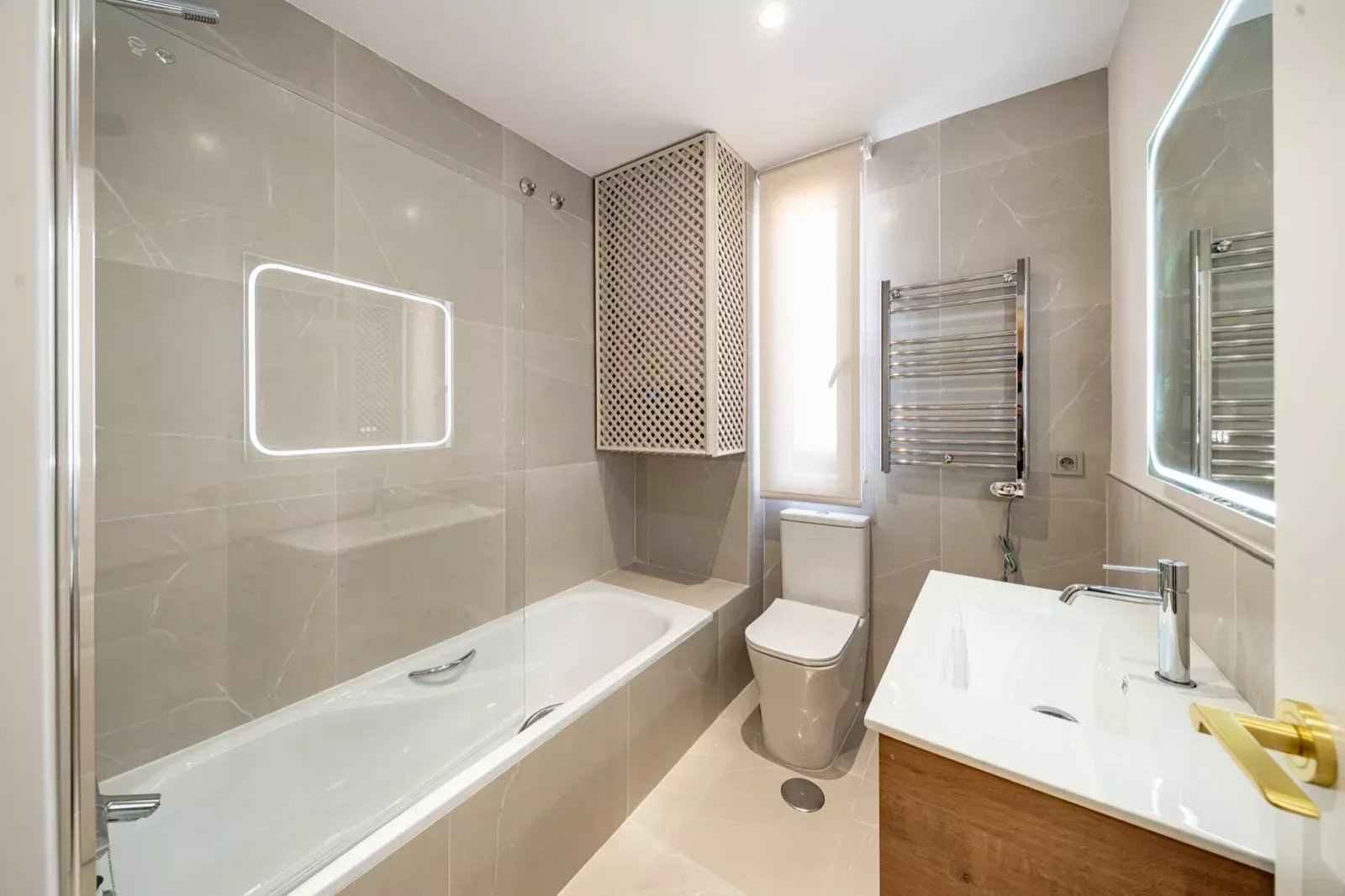 311e31739505c9d69612521607103f64 26295899c8 1600 original - Attribut alt par défaut.