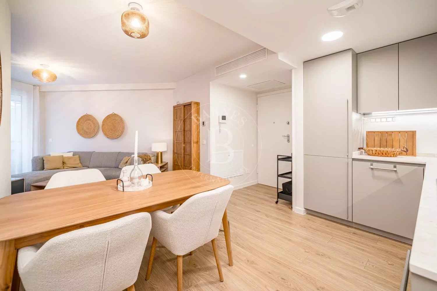 98fc2fc3e9e93b36ea6642bb3a1fc658 e6e01f95b4 1500 original - Attribut alt par défaut.