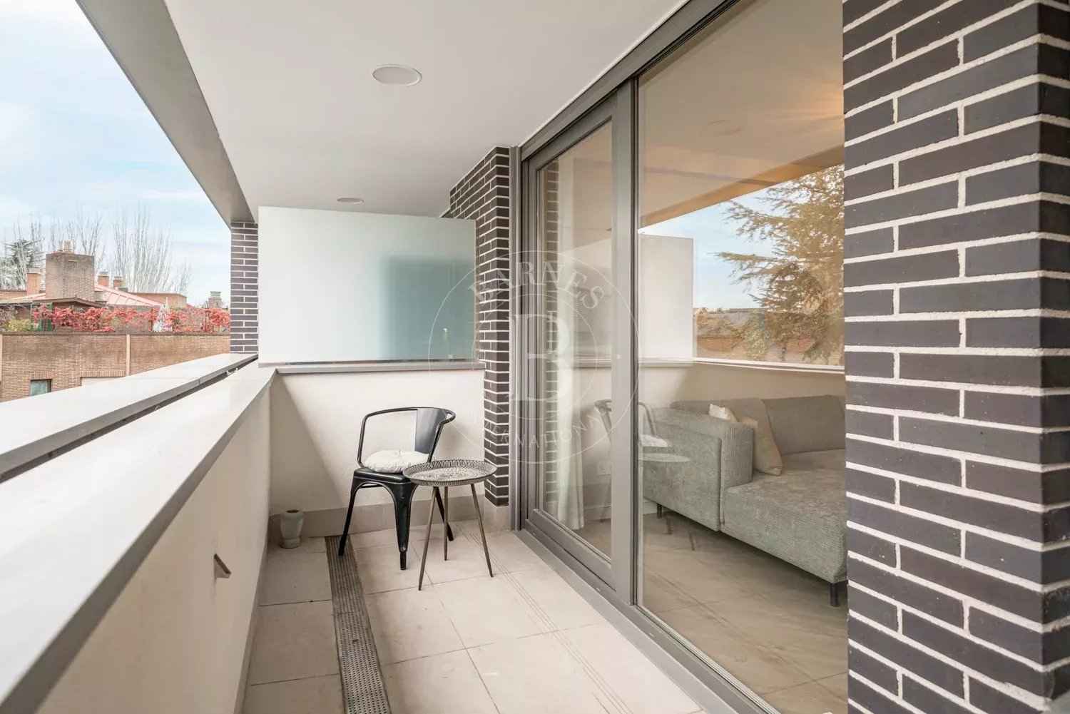 8497134deae434af419e392f19a227d7 d674e03814 1500 original - Attribut alt par défaut.