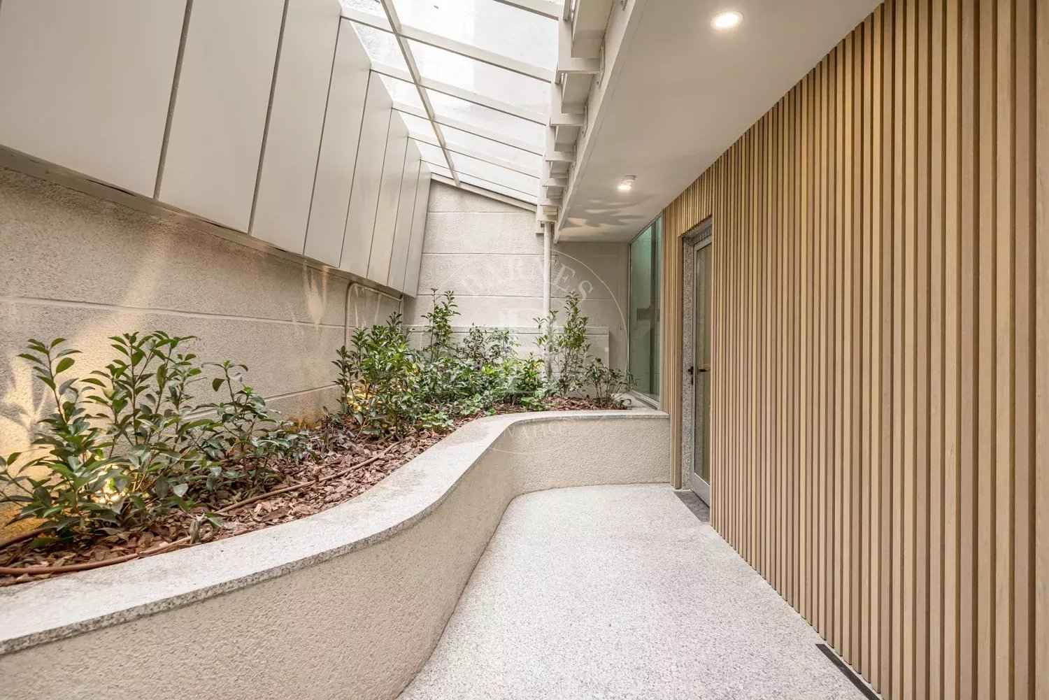 1d0d135b3a9f40dba50326f6df5141ee 00acff2d90 1500 original - Translation missing: en.helpers.application.image_tag.default_alt