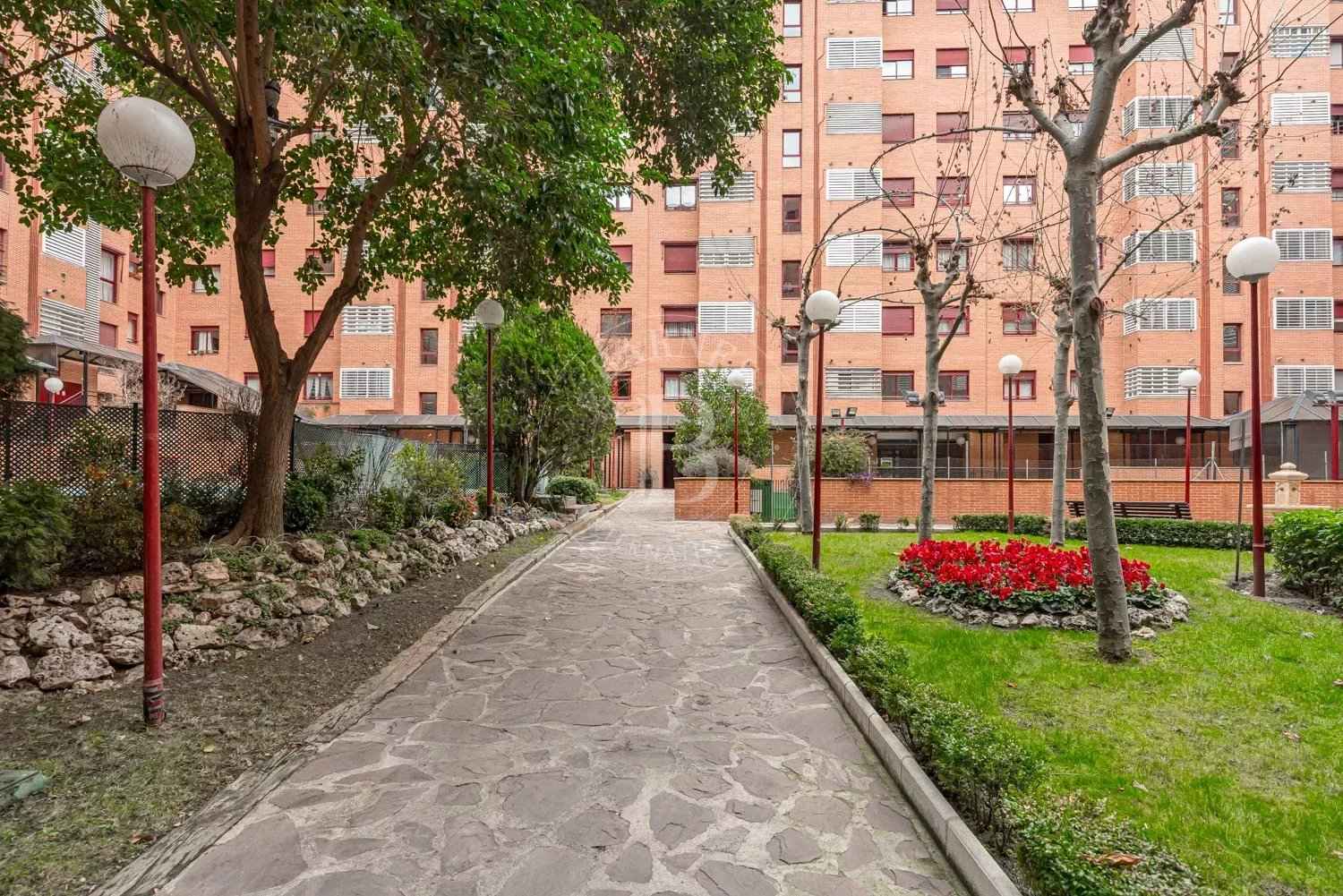 B2a44f93626bc9df28601dd4adf2ba36 72e3cbcaaf 1500 original - Translation missing: en.helpers.application.image_tag.default_alt