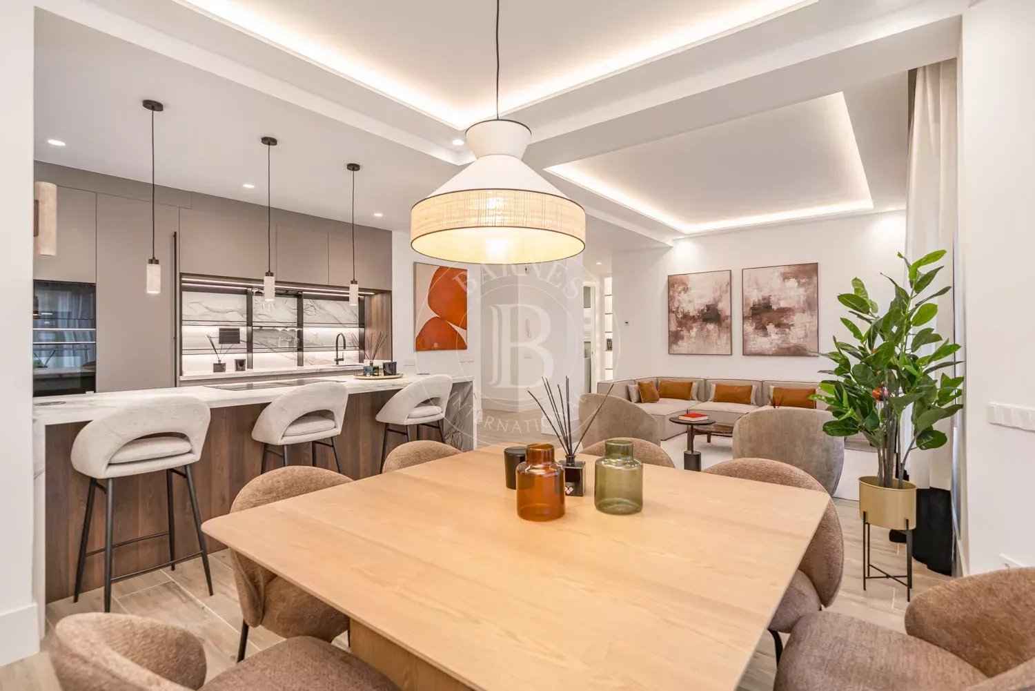 Ef4809da12a084a717e44ba9df053dfc 6747d6bd6f 1500 original - Translation missing: en.helpers.application.image_tag.default_alt