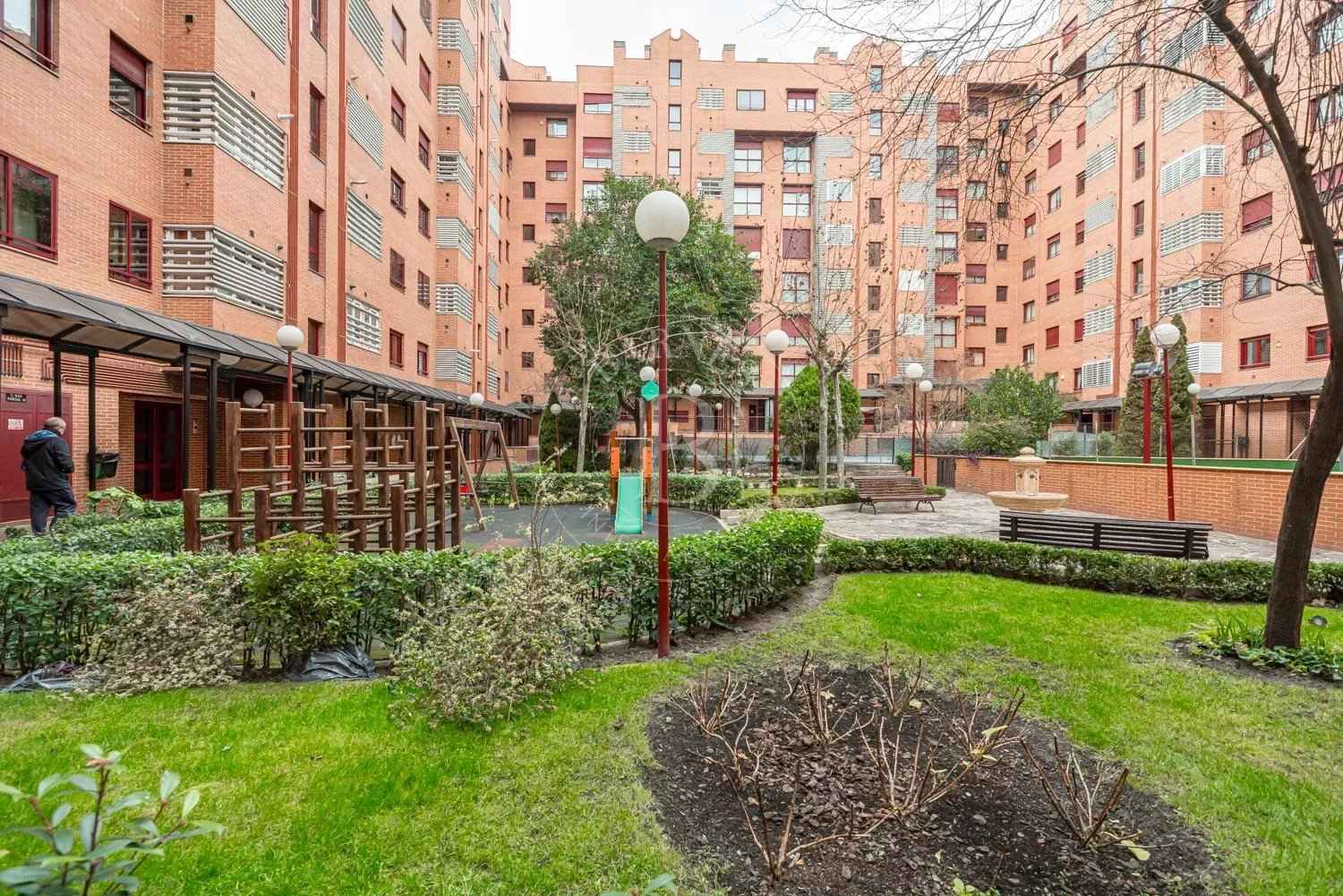 1f015ea0b3d806bcfb8ac3bb191ac69b 106dc352c0 1500 original - Translation missing: en.helpers.application.image_tag.default_alt