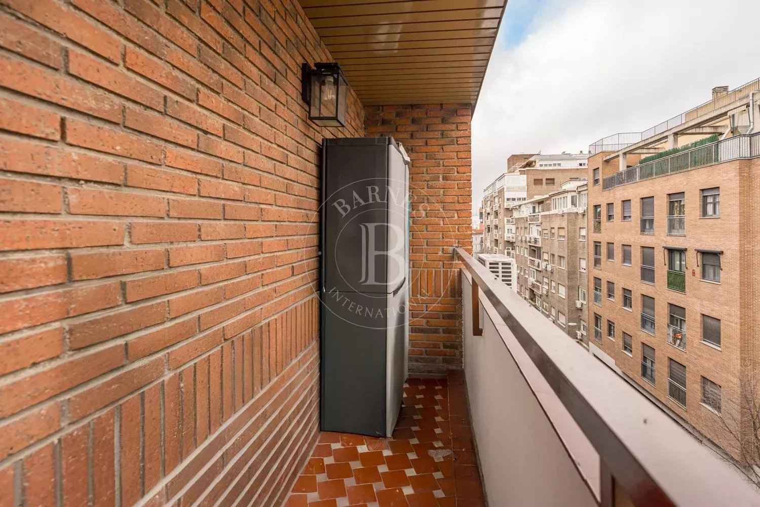 Fdc30f8cdecd169f0a627877a726aec7 bb86afa3f8 1500 original - Attribut alt par défaut.