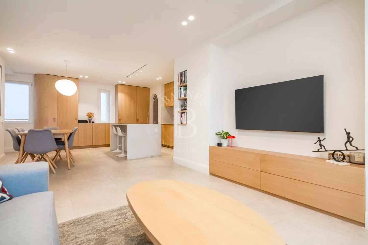 Fe6364b398a6e347d3e003b58e725758 fa2d950f02 1500 original - Attribut alt par défaut.