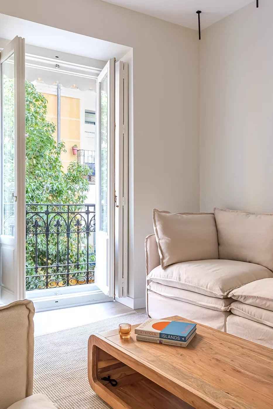 17e926b9af8079dcb6f352ae7dbd9060 f55eacfc7d 1400 original - Attribut alt par défaut.