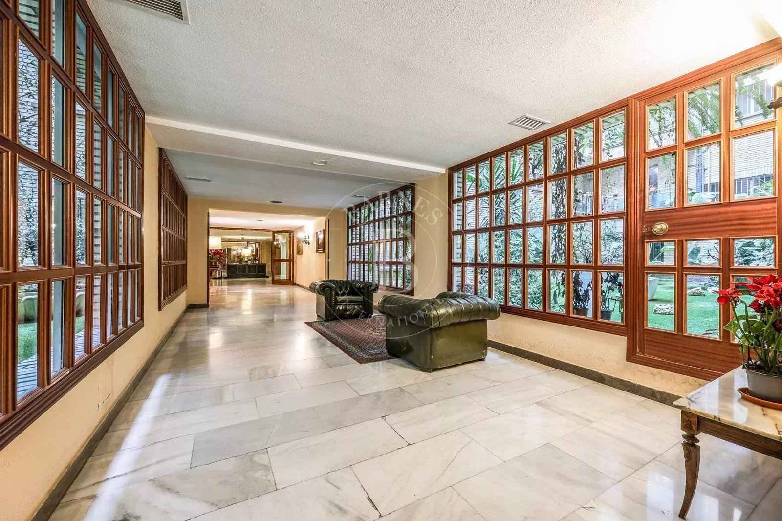 4d316542af7717daa14d3dbd6772c90f 63b0f2d69d 1600 original - Attribut alt par défaut.