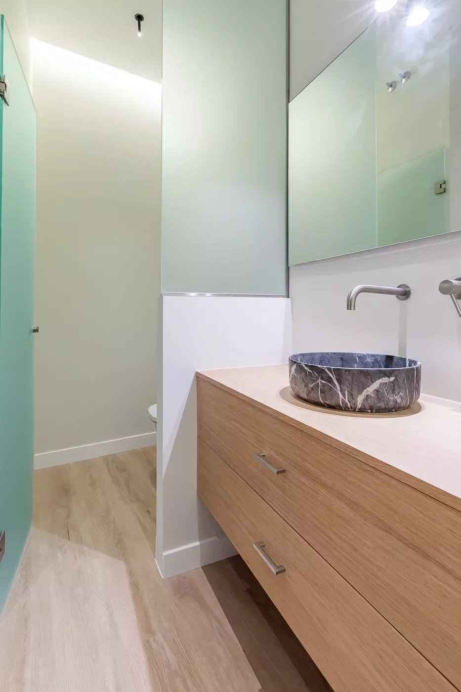 90950976c0fc918ba123b1b9763856a1 20f69f2870 1400 original - Attribut alt par défaut.