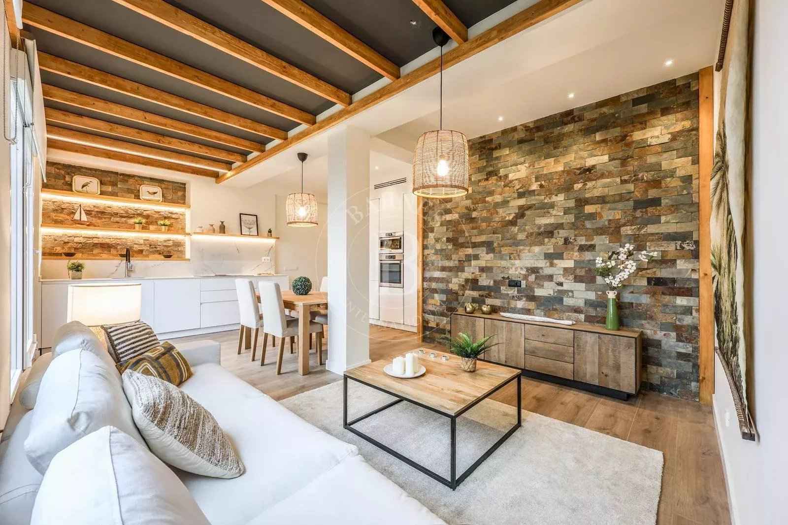 C7357f87880d266968ff196123999d6b 38026aeb2a 1600 original - Attribut alt par défaut.