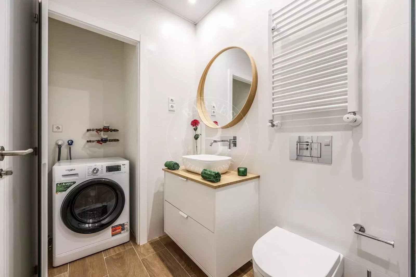 37c195e01a8f4c7944729b0fb2c42940 ae93a2df14 1600 original - Attribut alt par défaut.