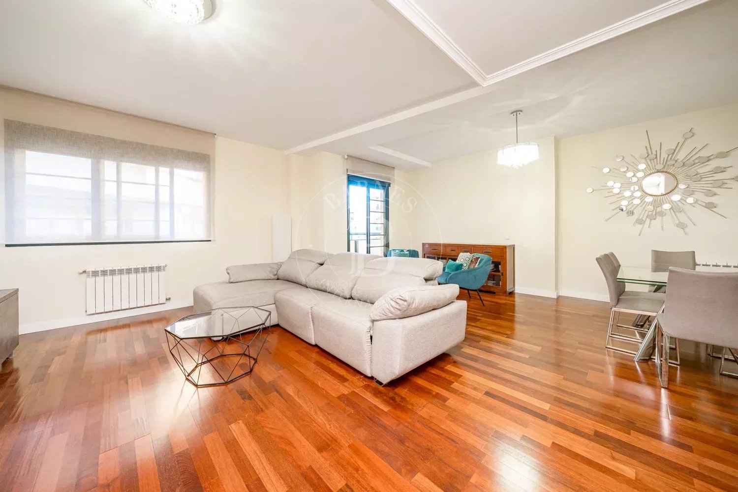 87db5ff3655c46f0c43ce190e5fb9f49 281f08bd37 1500 original - Translation missing: en.helpers.application.image_tag.default_alt