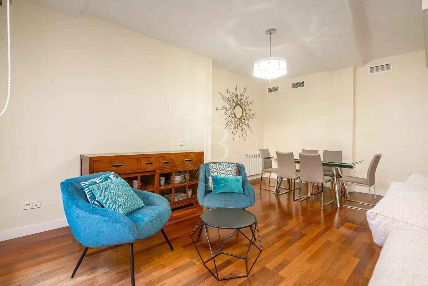 836b9b7f2f518876a64631c78db06f5f 0933e9fca3 1500 original - Translation missing: en.helpers.application.image_tag.default_alt