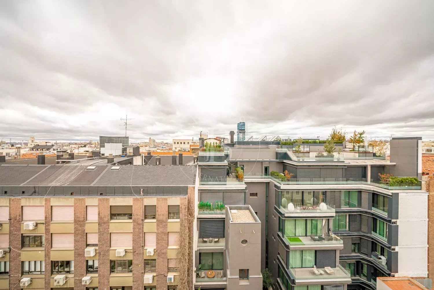 5602755900fc2f87b76c3a899cc034f0 93d236b11b 1500 original - Attribut alt par défaut.