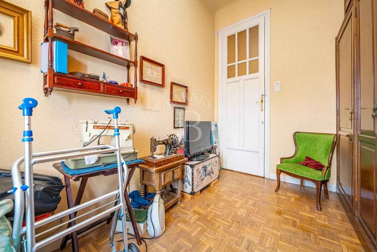 4344e1780737fc671473272e0d2a6933 221a08e470 1500 original - Attribut alt par défaut.