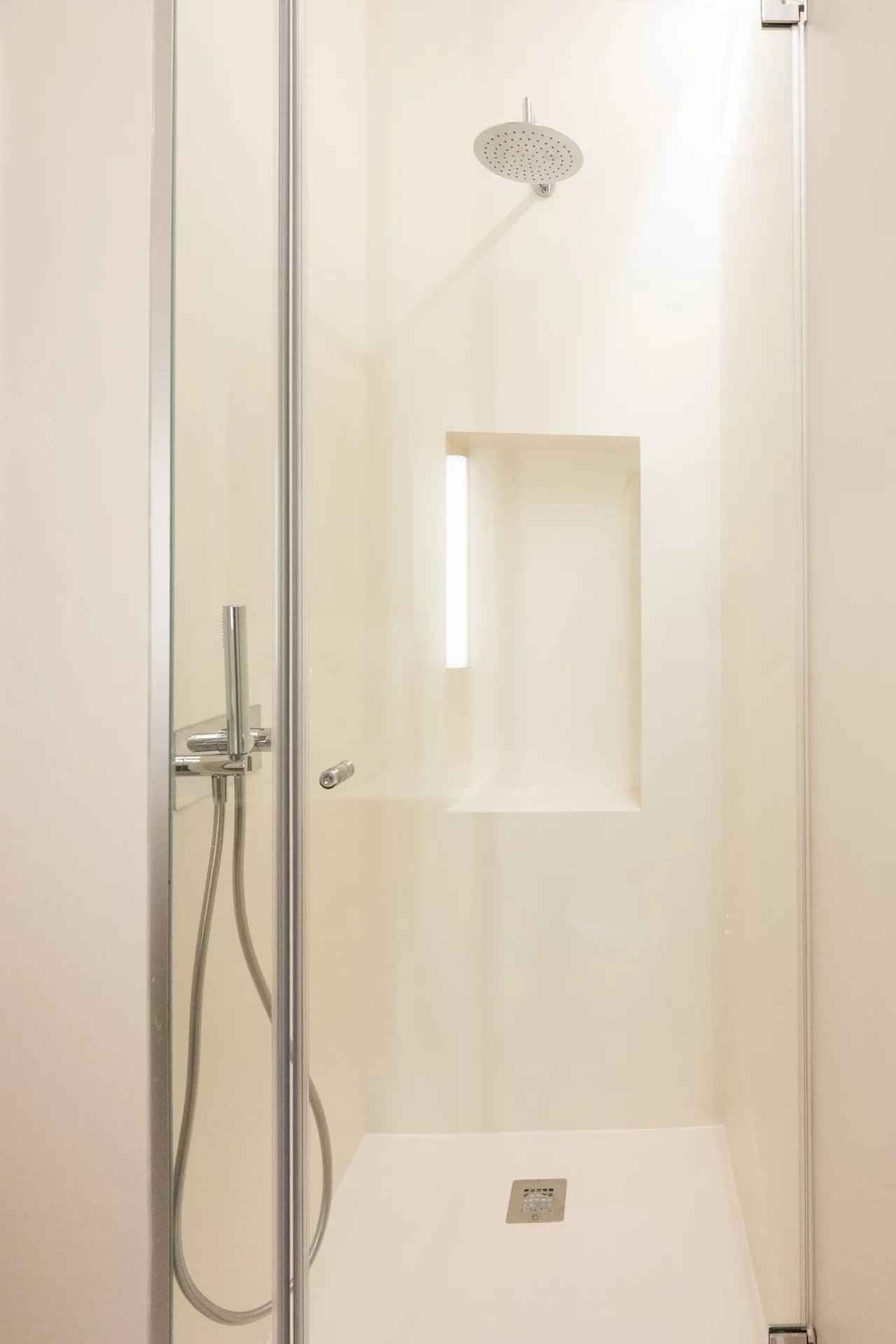 Ea6f300c61bd11ac77c1f1110b116e53 27796a0fb3 1920 original - Attribut alt par défaut.