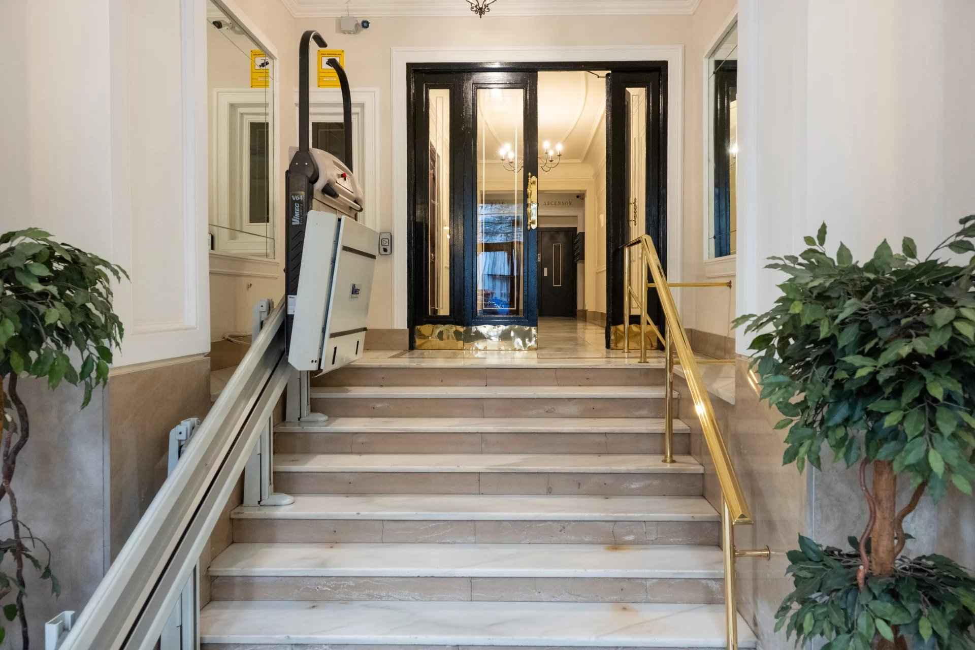 D9e302bfc363099d3bba87960d763a51 da1831707e 1920 original - Attribut alt par défaut.