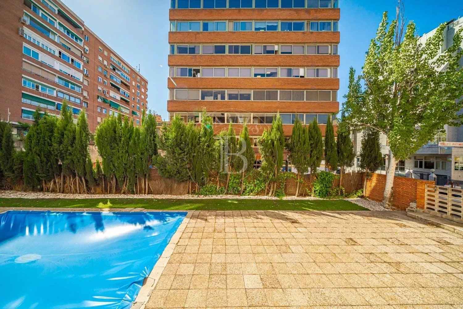 73187be349b20bd609ebd5e89e6ffb22 40e2073f62 1500 original - Attribut alt par défaut.