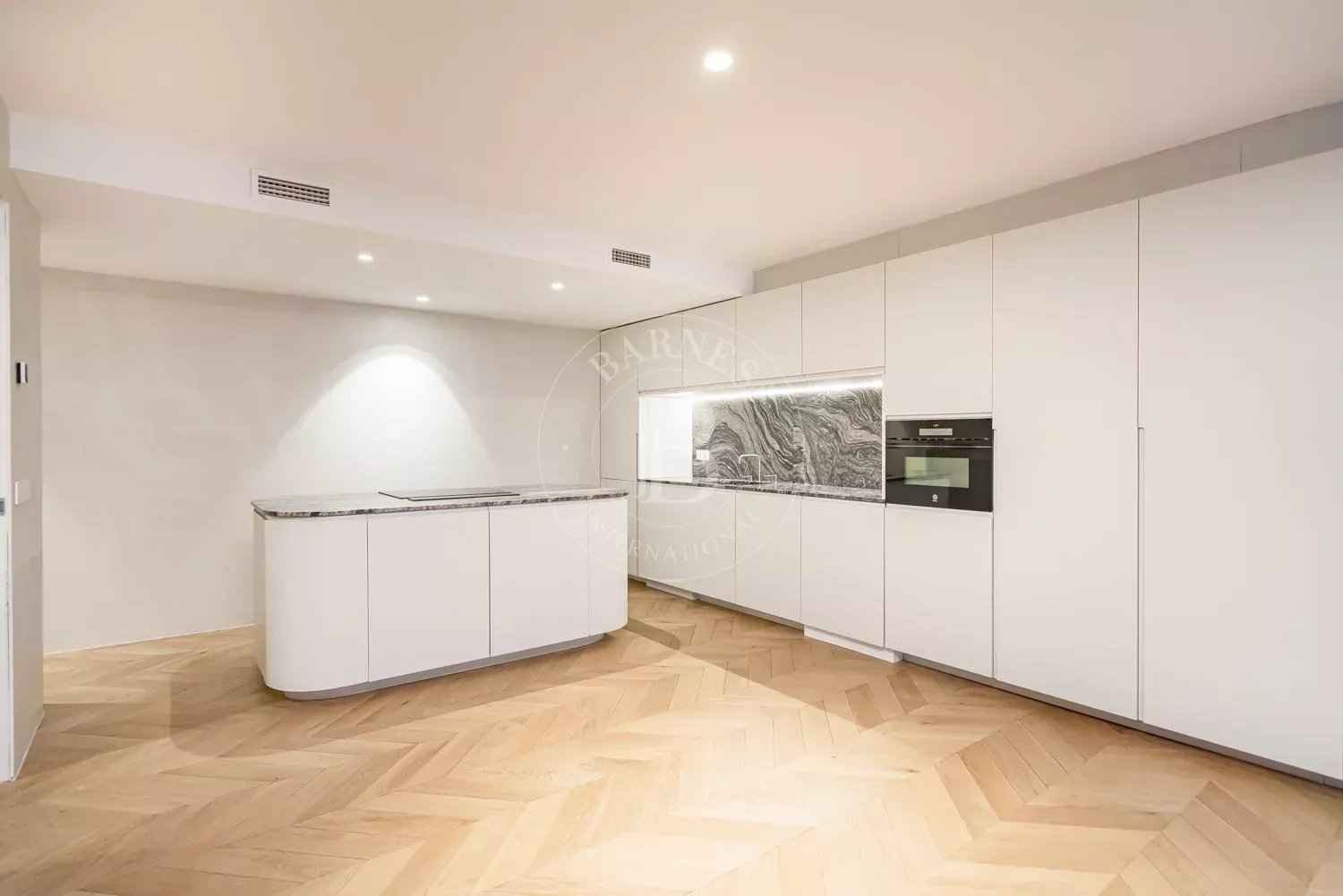 2db6f7b2f653a48226def47ec1e3a4ba cf8017942b 1500 original - Translation missing: en.helpers.application.image_tag.default_alt