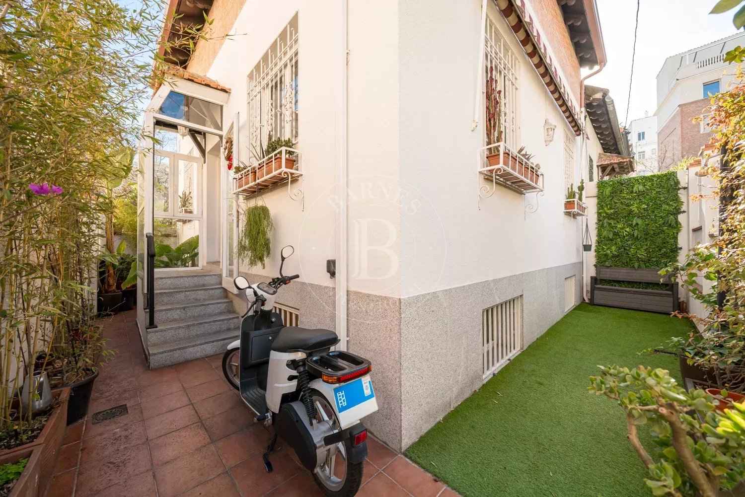 F4cb55ae74fa708a203211d162872f2f e023368195 1500 original - Attribut alt par défaut.