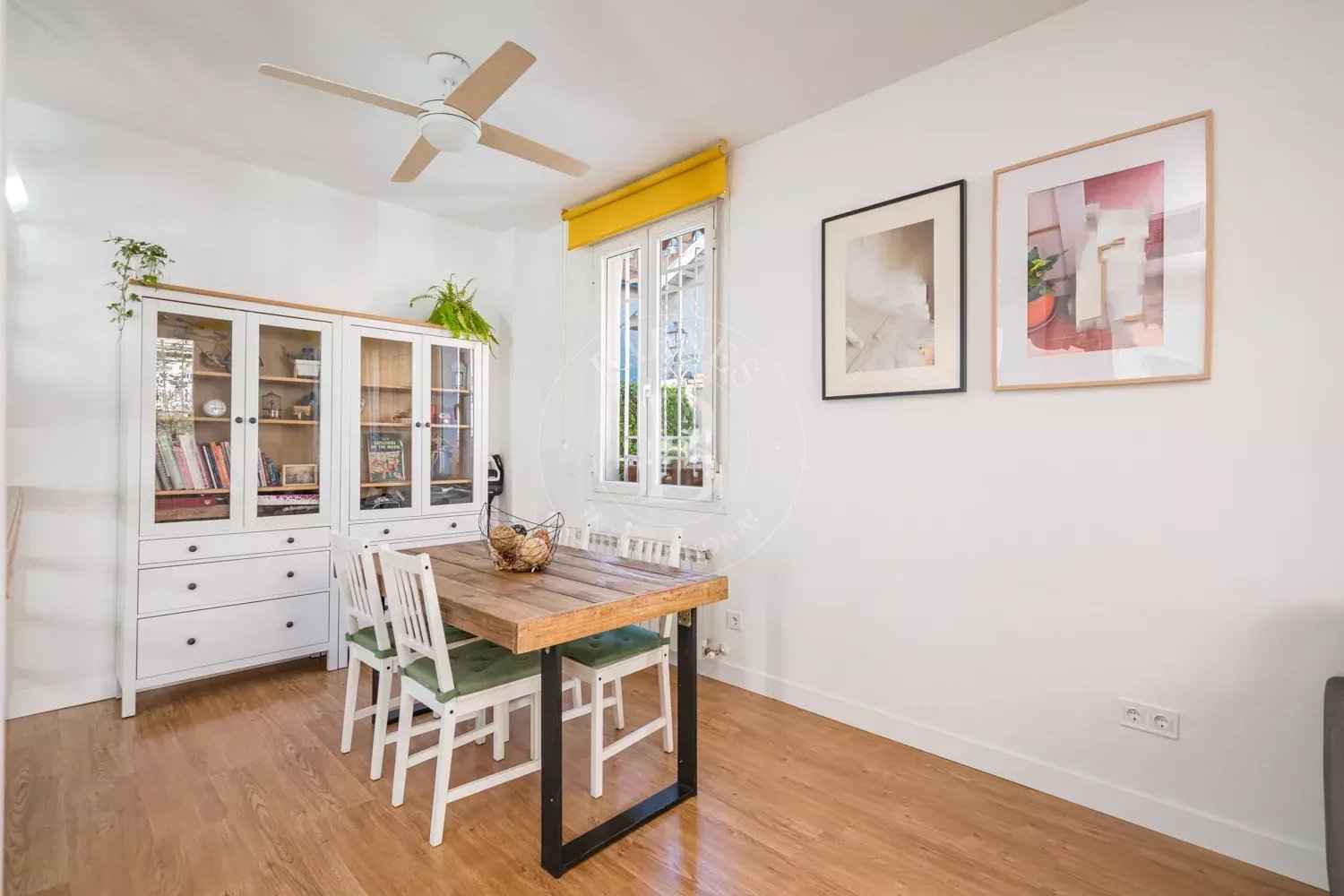 0f64c190c7359395f1e8bc7612a73196 49205dbcf4 1500 original - Attribut alt par défaut.