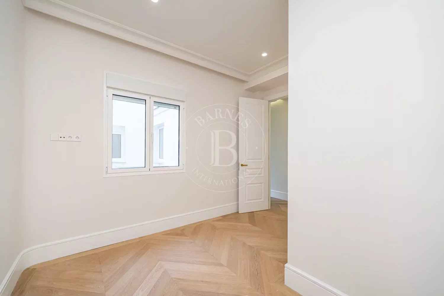 635bd8d4d12d29480a0c3bed87a1f0e5 79b15a7fa8 1500 original - Attribut alt par défaut.