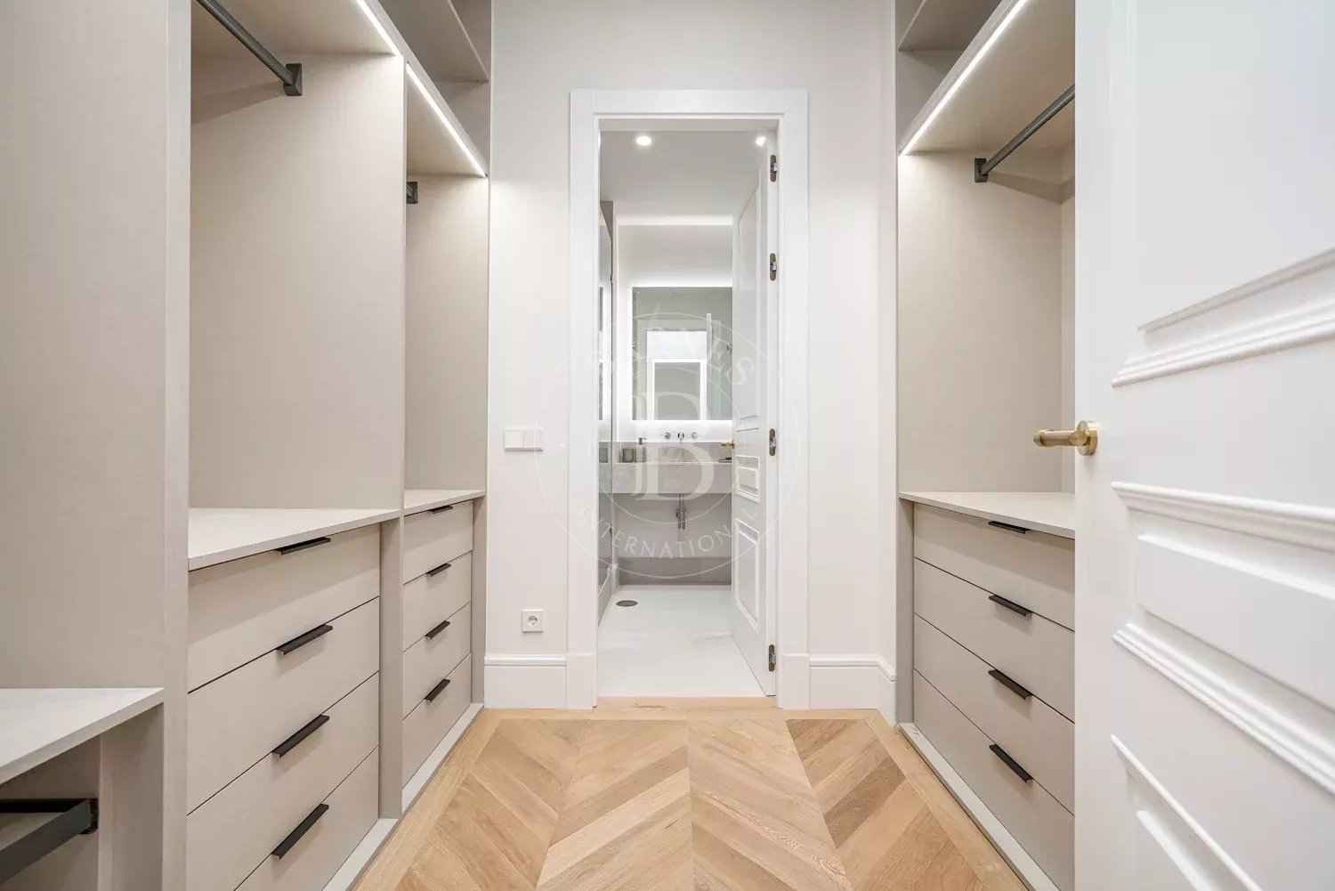 B9473fd072ce4010646f9a466357e43a 013e009a5d 1500 original - Translation missing: en.helpers.application.image_tag.default_alt