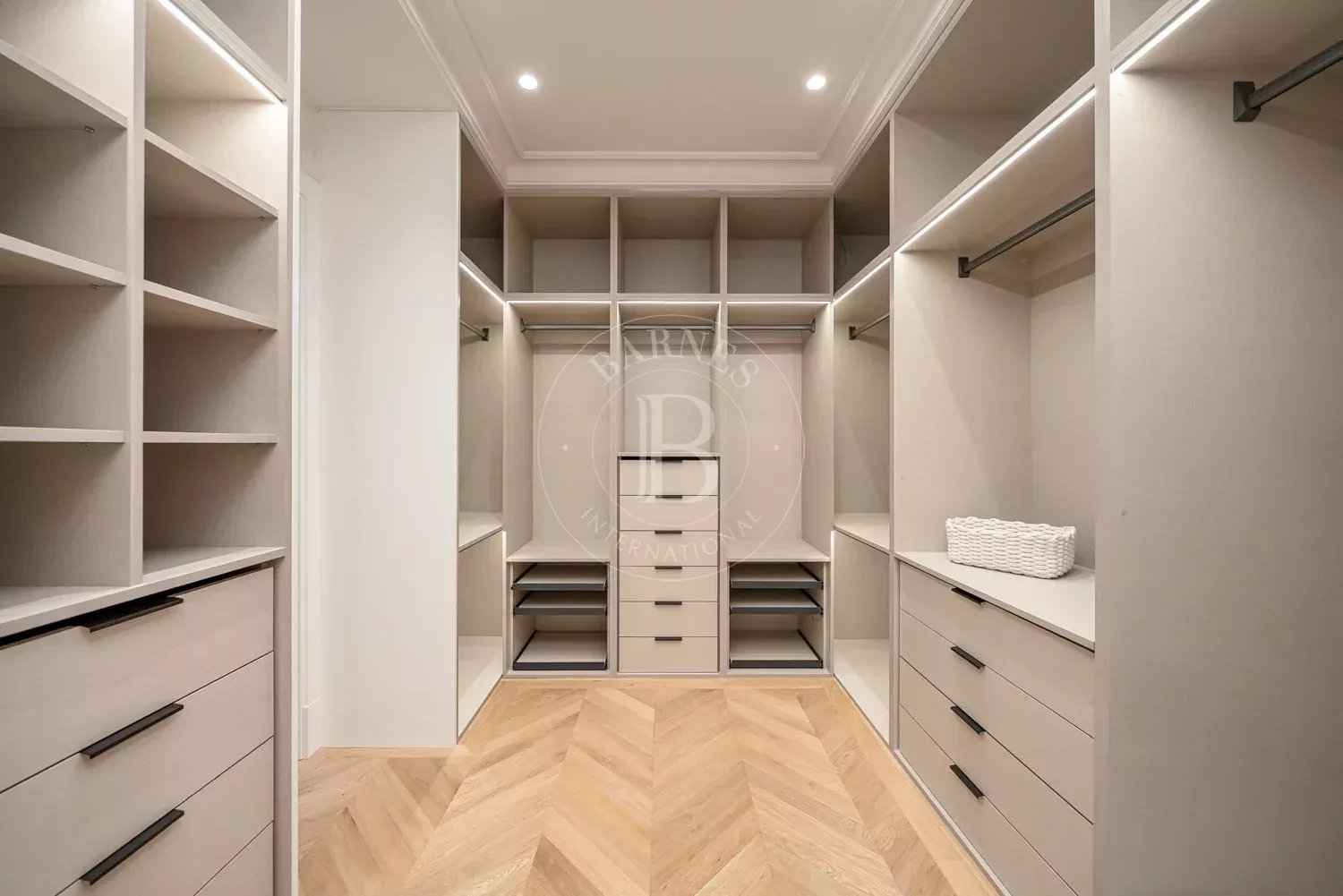 0c7e457c1eec88760569c484c42bd7a1 2f7a27f776 1500 original - Translation missing: en.helpers.application.image_tag.default_alt