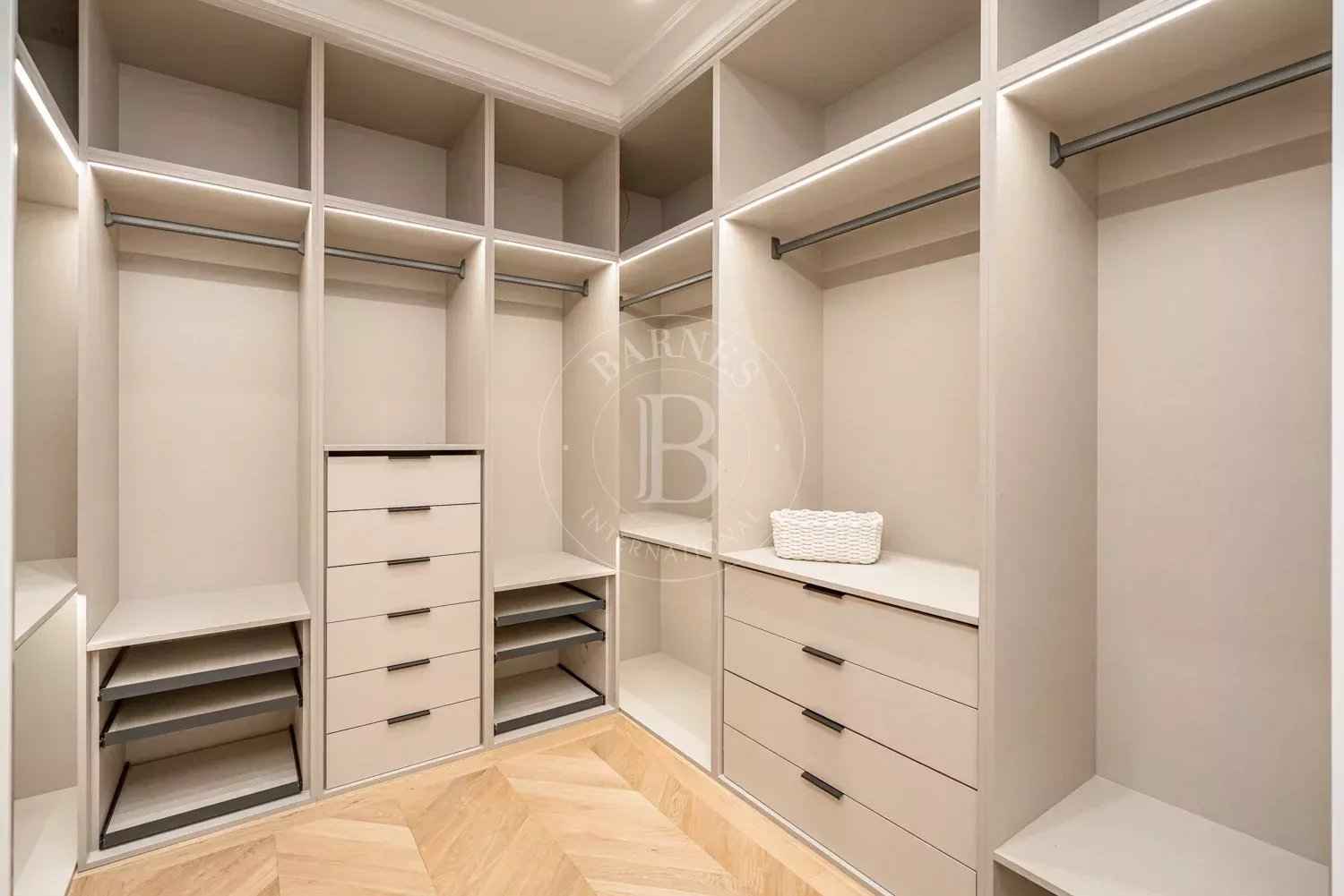 Babd74b94dd30ad9a9ce26ea7d6e7f48 f0f42af559 1500 original - Translation missing: en.helpers.application.image_tag.default_alt