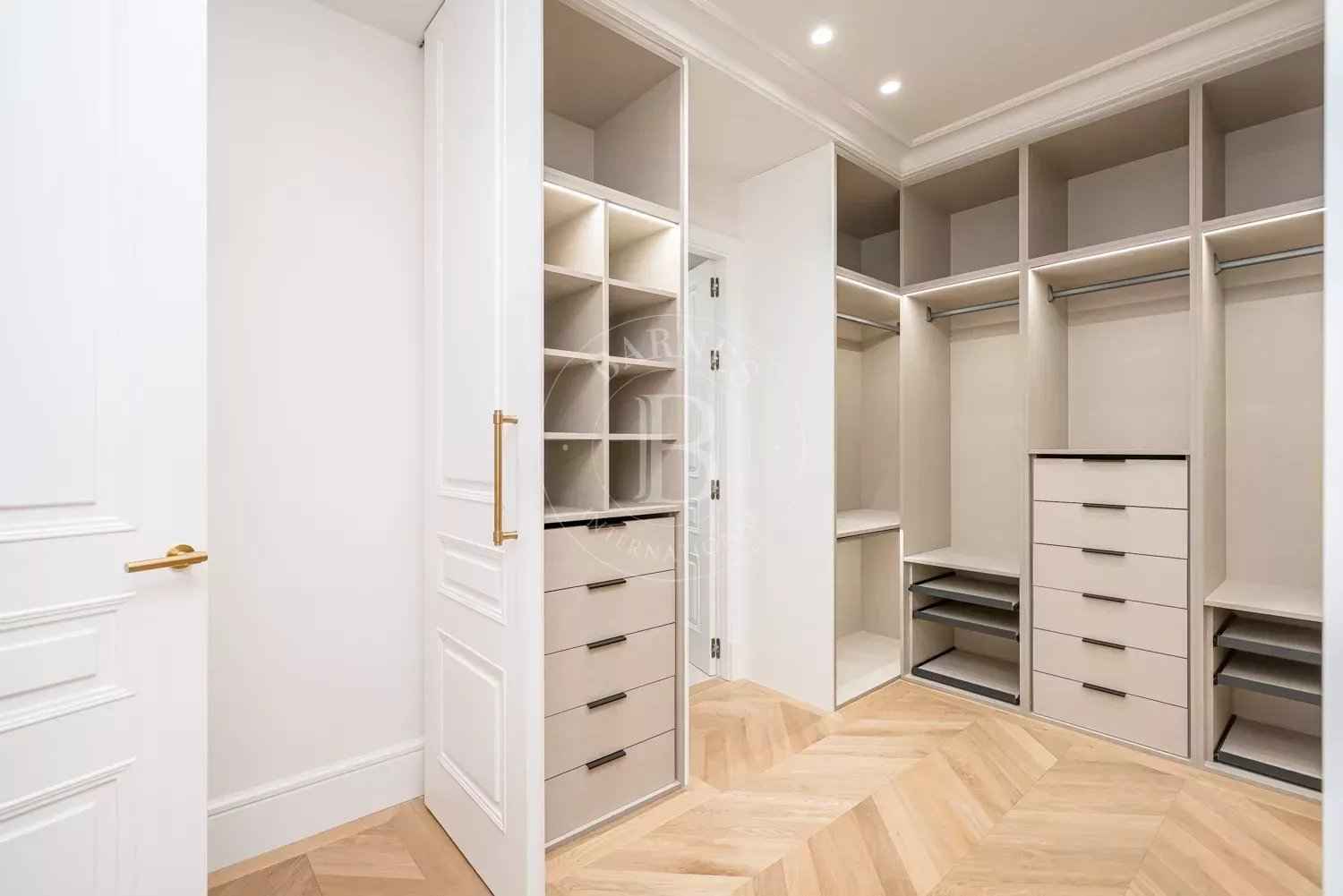 4879784a42b5ab3cdaa5548ed45d031f 55c1562fa3 1500 original - Translation missing: en.helpers.application.image_tag.default_alt