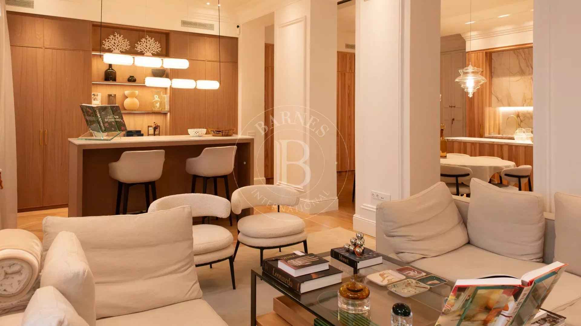 1050ac3ced1e100f25b7109a49f073b9 903bf88f13 1920 original - Attribut alt par défaut.