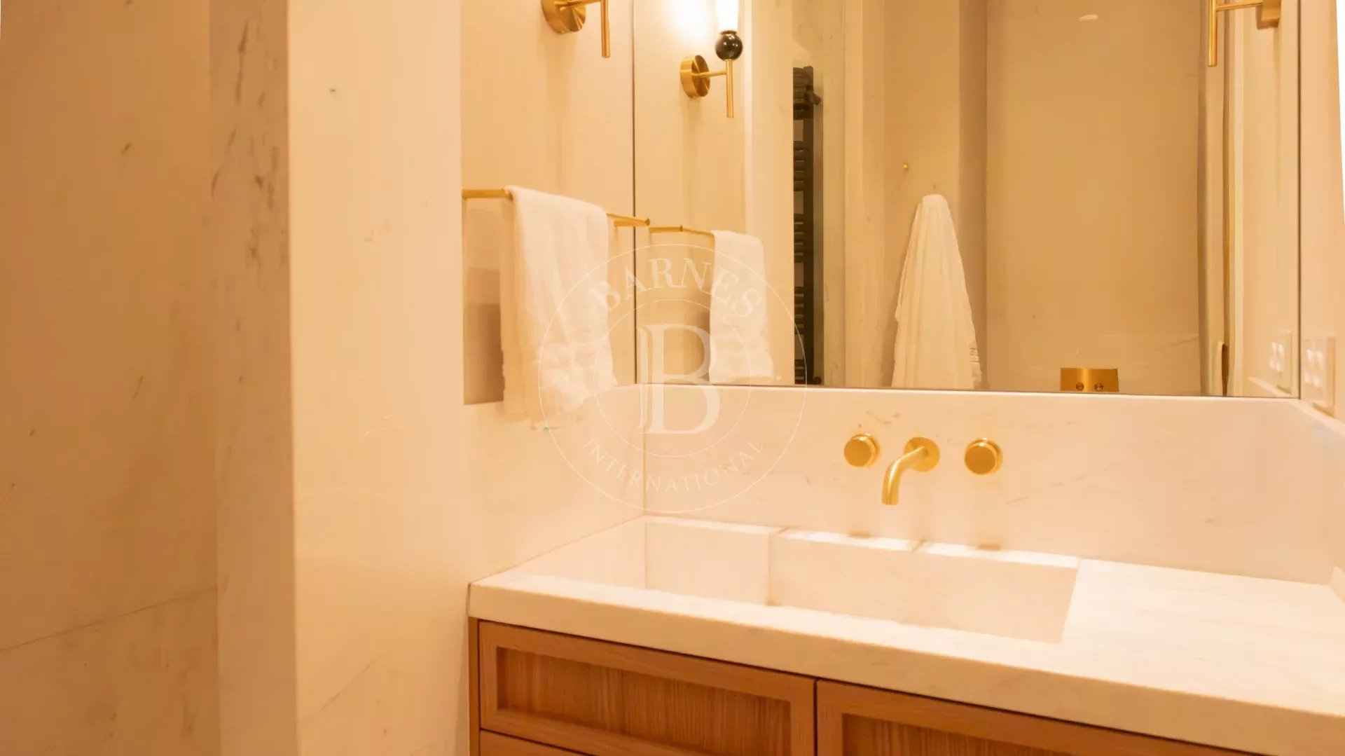 3074c066a61f82805cbdd5cd26ae9011 1997b26314 1920 original - Attribut alt par défaut.