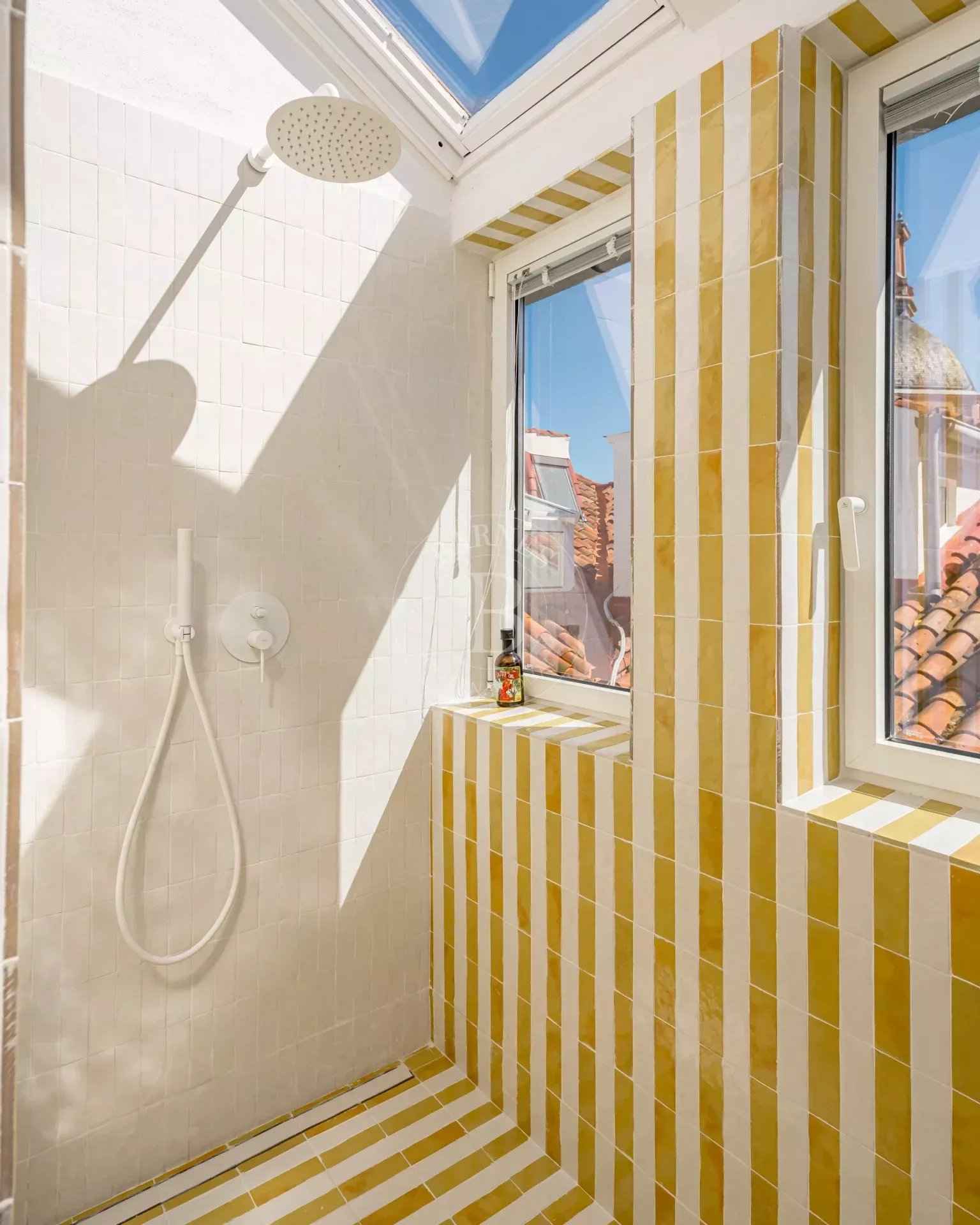 B552cdb86a81c48db7900e6ba1b5631d 049ad07d23 1920 original - Attribut alt par défaut.