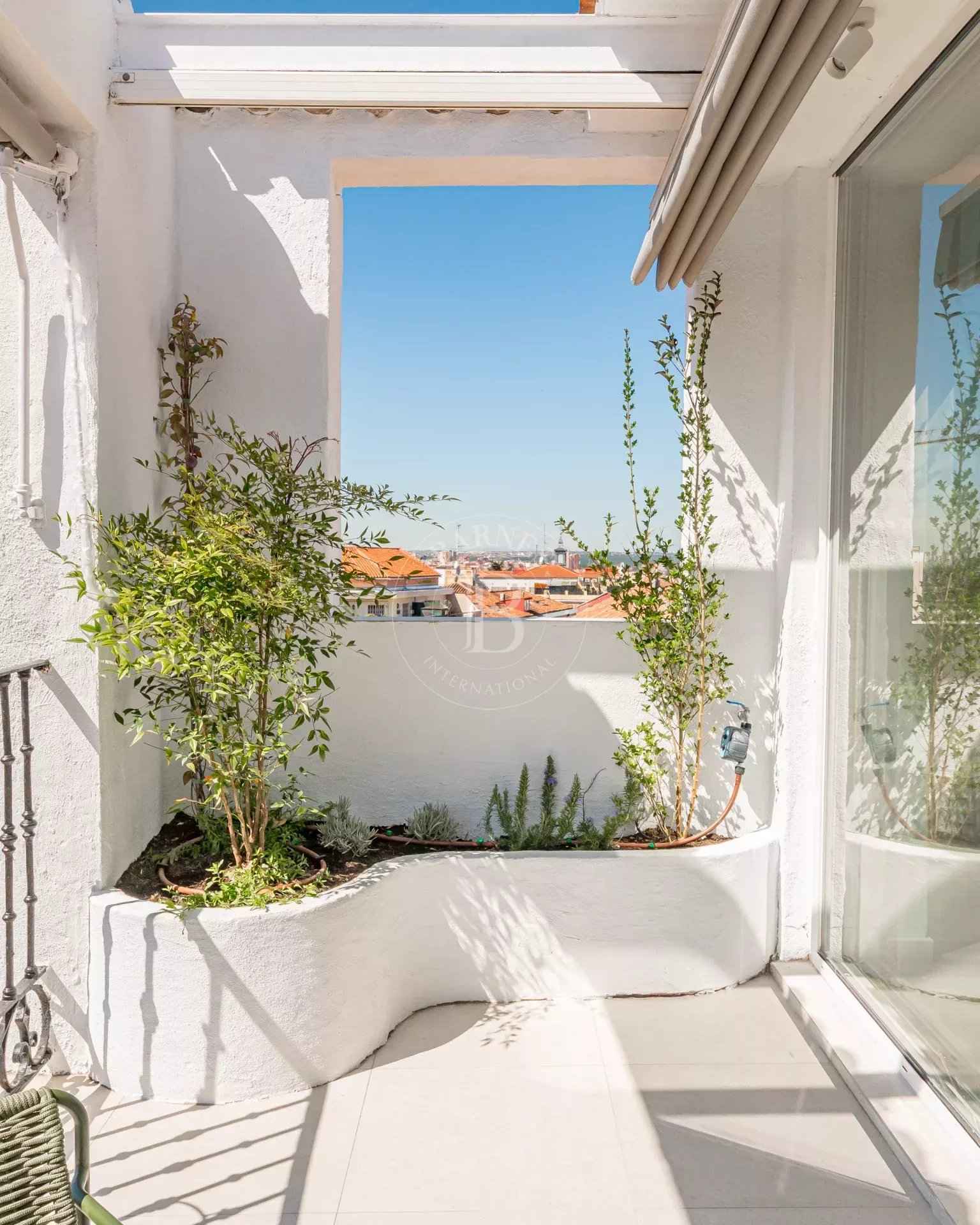 Ca1f332f561588659de28043a6ea858a c59acc7177 1920 original - Attribut alt par défaut.